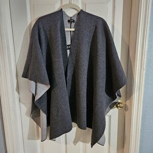 Aritzia Babaton Lenny Fine Merino Wool Shawl Sweater Poncho Charcoal Size S/M